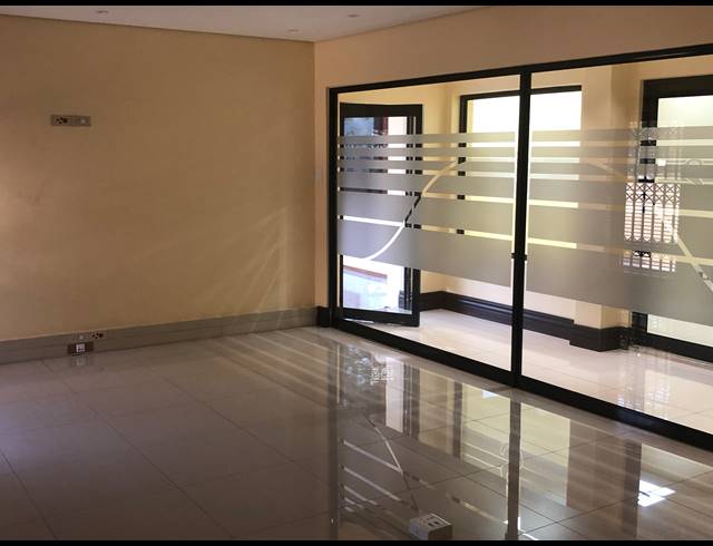 350M² OFFICE FOR SALE IN NELSPRUIT CENTRAL